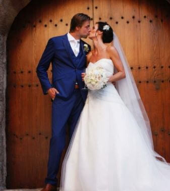 Claire Hall with her husband Tim Krul on their Wedding.
